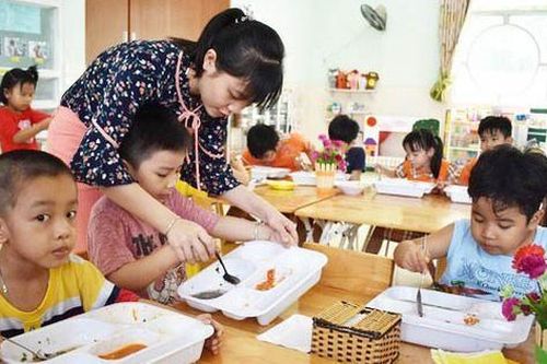 Điểm nhấn giáo dục: Lùm xùm điều động 6 phó hiệu trưởng ở Thanh Hóa
