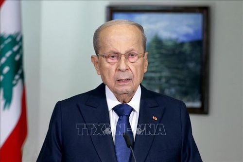Tổng thống Liban chấp thuận đơn từ chức của chính phủ