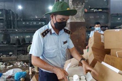 Tiêu hủy lô mỹ phẩm, thuốc tây nhập lậu không rõ nguồn gốc trị giá hơn 18 tỷ đồng