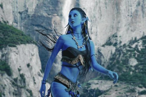 Sao Việt hóa trang giống người Na'vi trong dịp Halloween