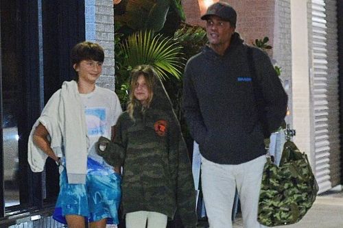 Tom Brady bên các con hậu ly hôn Gisele Bundchen