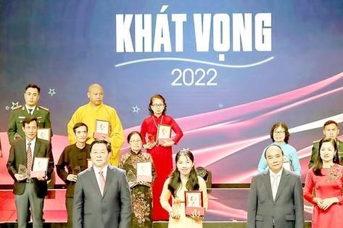 Chủ tịch nước dự Chương trình 'Hồ Chí Minh - Hành trình khát vọng 2022'