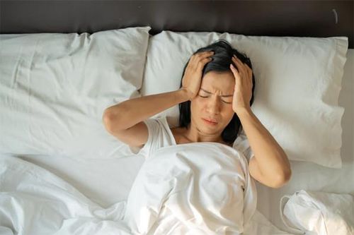 Hai triệu chứng xuất hiện trước 1 tháng ở 95% bệnh nhân đau tim