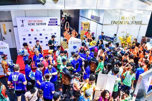Bitexco Financial Tower phối hợp tổ chức thành công HCMC Skyrun 2022