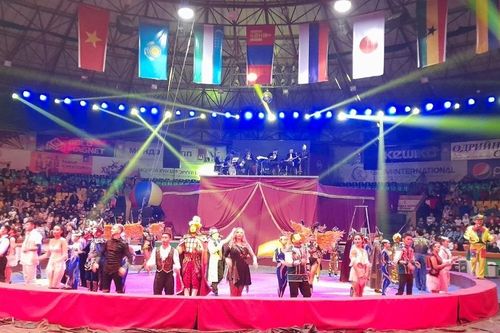 Việt Nam tham gia biểu diễn tại lễ hội xiếc quốc tế Bravo