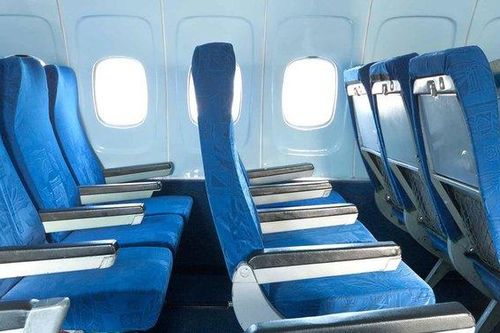 Chỗ ngồi nào là vị trí tệ nhất trên máy bay?