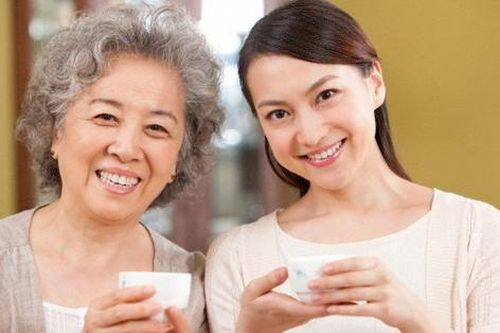 Thật bất ngờ, chỉ sau một năm, chị dâu đã khiến mẹ tôi thay đổi