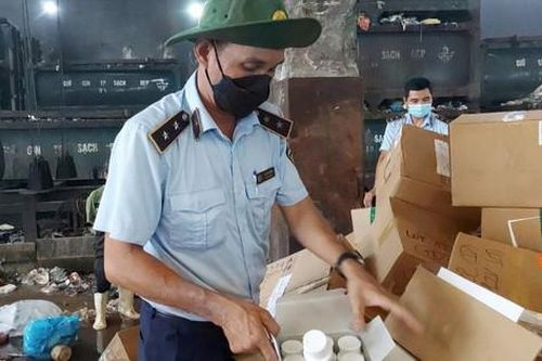 Tiêu hủy 2 lô mỹ phẩm nhập lậu và thuốc trị giá gần 20 tỷ đồng