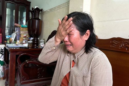 Nỗi đau của người phụ nữ mất chồng sau đám cháy kho hóa chất ở TP.HCM