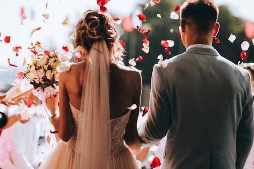 Yêu lại từ đầu sau gần 20 năm ly hôn mới phát hiện ra đối phương mới là 'chân ái' của cuộc đời