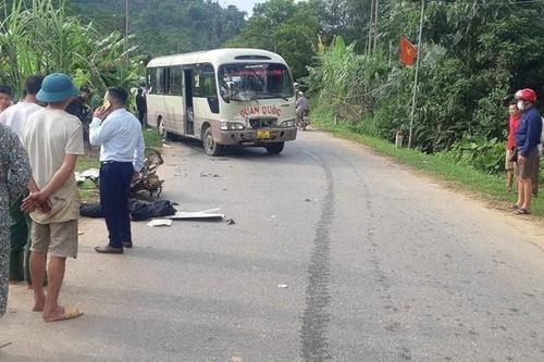 Hà Giang: Ô tô va chạm với xe máy khiến 2 người thương vong