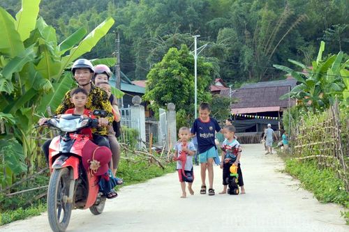 Những con đường dùng 0 đồng ngân sách ở Điện Biên