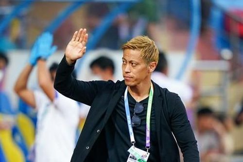 Keisuke Honda gây sốc, hứa sẽ từ chức nếu không giúp Campuchia soán ngôi Việt Nam