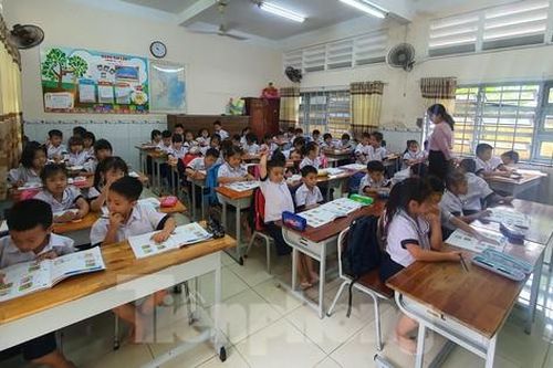 Điều chỉnh giờ học của gần 1,7 triệu học sinh tại TPHCM