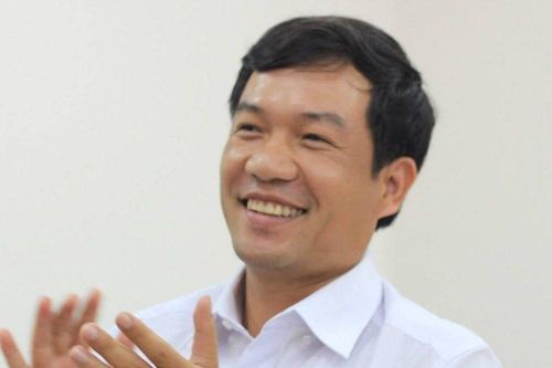 Giáo sư trẻ nhất năm 2022 là ai?