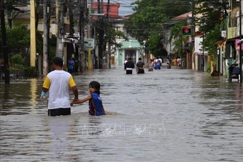 Bão Nalgae đang vượt Biển Đông và hướng tới Hong Kong