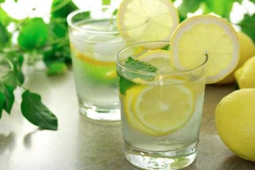 Uống nước chanh giảm cân kiểu này hại hơn 'thuốc độc', 10 người thì 9 người mắc phải