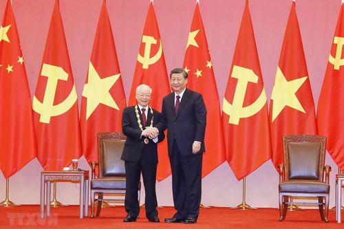 Tổng Bí thư nước CHND Trung Hoa Tập Cận Bình tặng Tổng Bí thư Nguyễn Phú Trọng Huân chương Hữu nghị