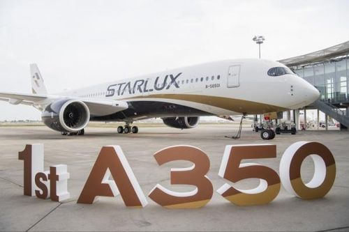 Máy bay A350 của Airbus nhận được hơn 900 đơn đặt hàng