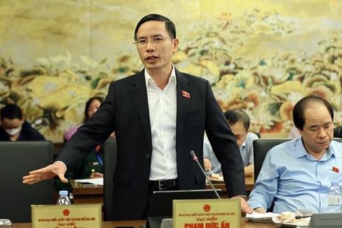 Mục tiêu của phát triển kinh tế tập thể là phát triển kinh tế hộ gia đình, cá thể
