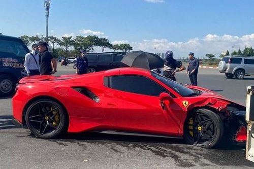 Chủ sở hữu siêu xe Ferrari gây TNGT là nhân viên ngoại giao nước ngoài