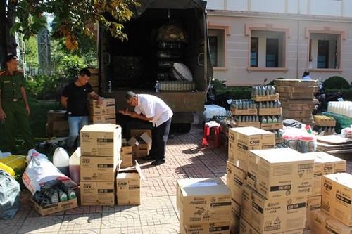 Đắk Nông: Khởi tố, bắt giam 3 đối tượng sản xuất, buôn bán nhớt giả nhãn hiệu 'Castrol'