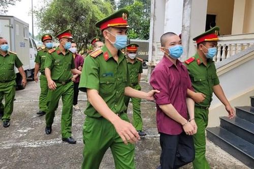 Phiên tòa phúc thẩm vụ án tại Tịnh thất Bồng Lai: Nóng tranh luận về số phận Diễm My