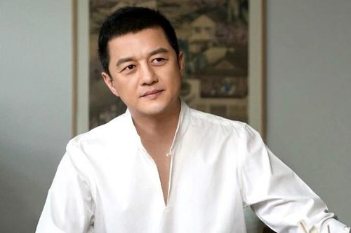 Lý Á Bằng vẫn sống sung túc dù nợ nần chồng chất