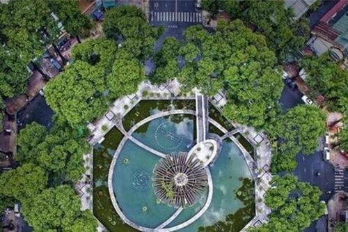 Tiếp tục chỉnh trang Hồ Con Rùa