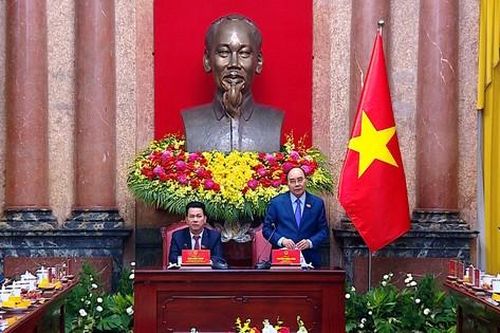 Chủ tịch nước Nguyễn Xuân Phúc gặp mặt người có uy tín tiêu biểu tỉnh Hà Giang