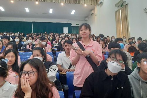 Kết nối sinh viên và nhà tuyển dụng từ 'Tuần lễ doanh nghiệp'