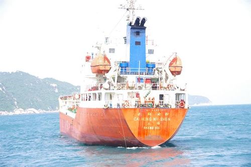 Xử phạt vi phạm hành chính tàu nước ngoài vi phạm vùng biển Việt Nam