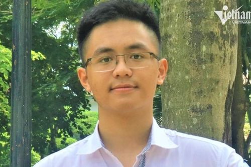 Nam sinh lớp 12 đạt IELTS 9.0 ngay lần thi đầu tiên