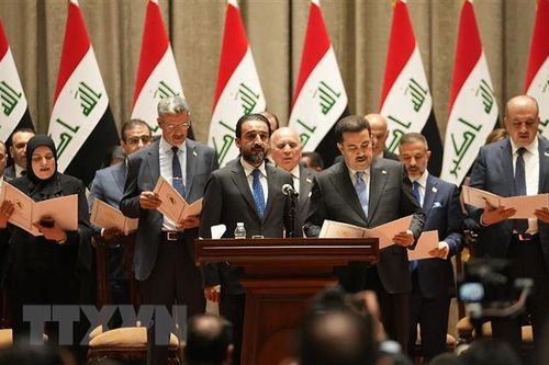 Thủ tướng Iraq cách chức nhiều quan chức cấp cao
