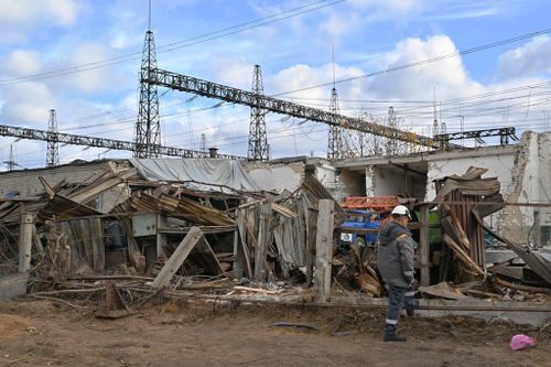 EU giúp Ukraine khôi phục cơ sở hạ tầng năng lượng bị hư hại do xung đột