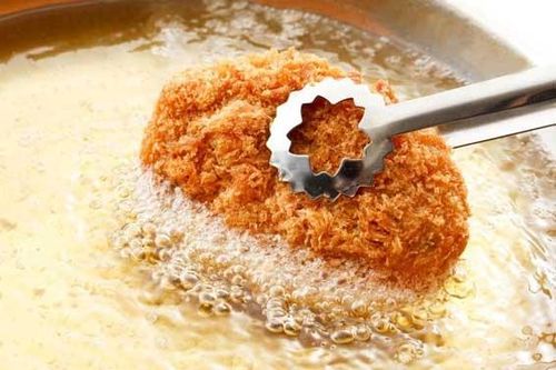 Sai lầm trong nấu nướng vô tình rước bệnh nan y vào người, 90% các bà nội trợ vẫn làm