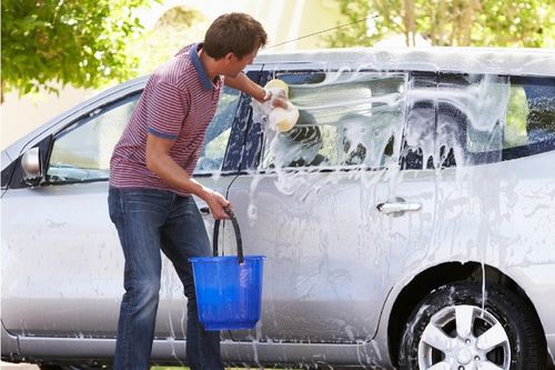 Một số sai lầm tai hại khi rửa xe