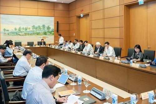 Quảng cáo sai sự thật, bảo vệ người tiêu dùng như thế nào?