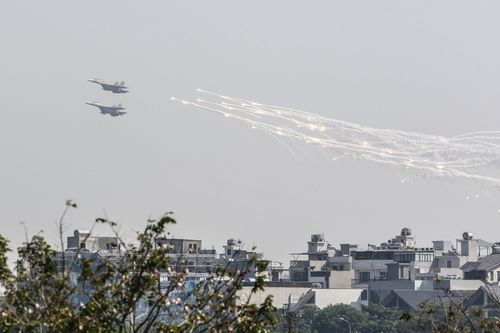 Ấn tượng màn trình diễn của 'Hổ mang chúa' Su-30MK2 ở Hà Nội