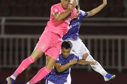 Vòng 23 V.League 2022: Những nỗ lực đào thoát