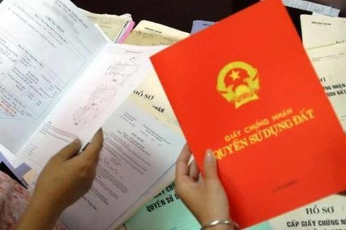 Nhận 200 triệu đồng của dân để làm sổ đỏ, công chức địa chính bị buộc thôi việc