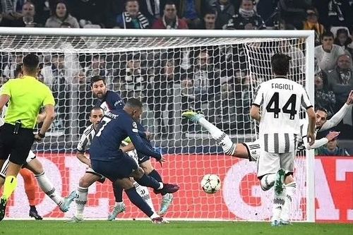 PSG và Benfica cùng giành vé vào vòng 1/8 Champions League