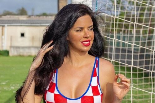 10 fan bóng đá quyến rũ bậc nhất hành tinh