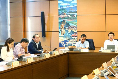 Bộ trưởng Nguyễn Văn Hùng: Tránh tình trạng đất dành cho việc xây dựng các thiết chế văn hóa phải chuyển đổi sang mục đích khác