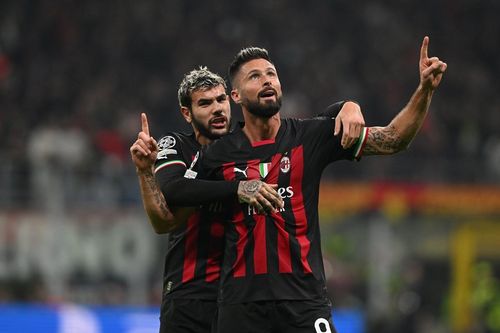Giroud bùng nổ, AC Milan đoạt vé vào vòng 1/8 Champions League