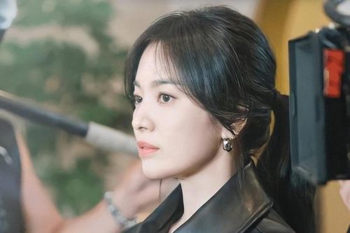 Sở hữu góc nghiêng thần thánh, bảo sao Song Hye Kyo lại khiến cánh mày râu mê đắm