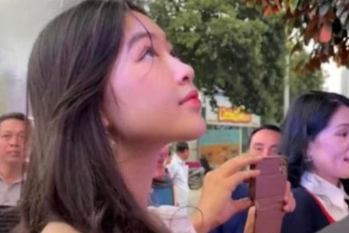 Con gái Quyền Linh đẹp bất chấp camera thường của 'team qua đường', visual làm 'đốn tim' bao người