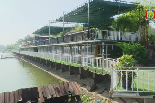 Phúc Thọ: Công trình không phép vi phạm hành lang đê điều