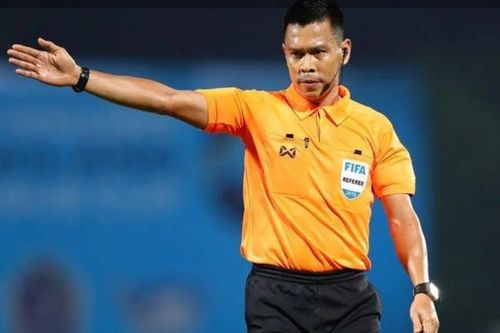Trọng tài Thái Lan mắc sai lầm ở V.League