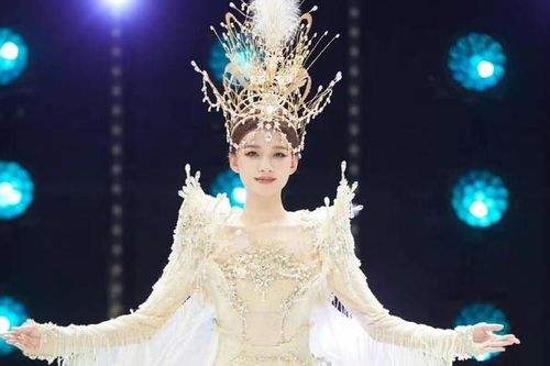 Tôn Di được khen với tạo hình nữ thần tại Kim Ưng 2022